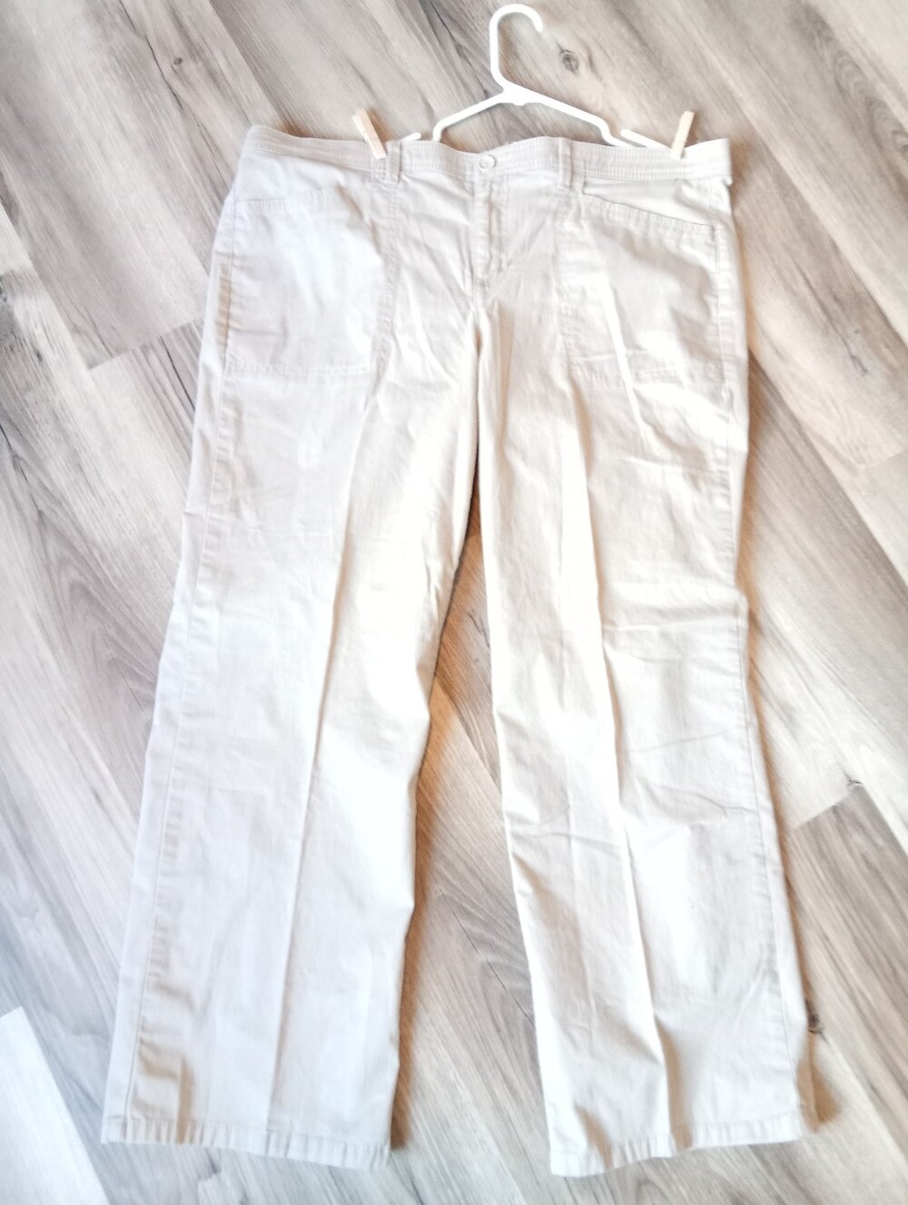 Gloria Vanderbilt Classic Women's Wide-Leg Pants in Light Cream